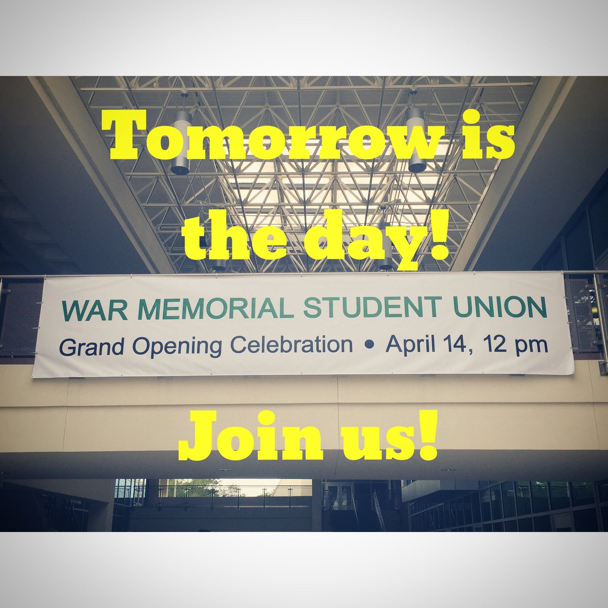 SLUStudentUnion's tweet image. We want YOU to be a part of it! Drawing for our "selfie" contest for the Apple Watch is tomorrow! Use #UnionGO !