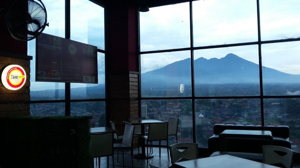 Resto Teras Corner tweet media