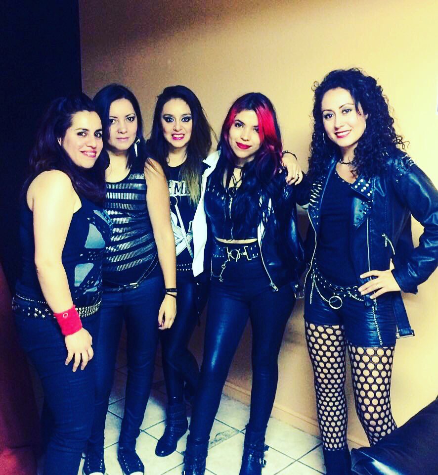 RockFem80's tweet photo. Rockfem en el Teatro de San Felipe hoy!!! https://t.co/UGjVhDVskP