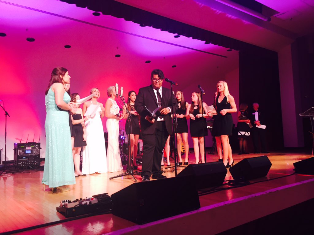 Big shoutout to <a href="/VTSoulstice/">Soulstice A Cappella</a> for delivering the Ring Dance traditional song. 🎼🎼🎼