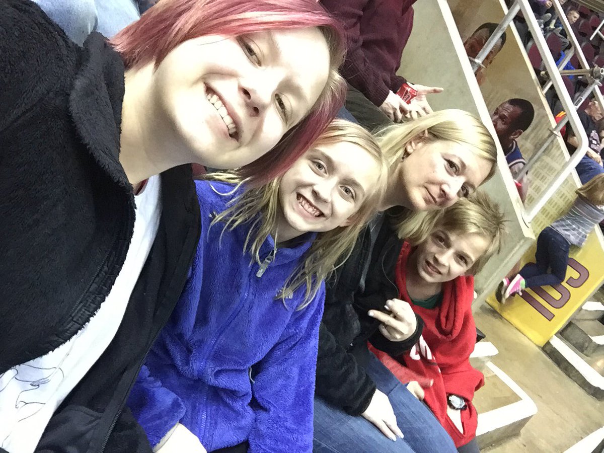 kristengajdos's tweet photo. @tweetQTV Jammin' with the Cleveland Gladiators on opening day! Go get 'em boys! #funincleveland https://t.co/IEEf6XCT4z
