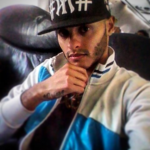 Raalf_TheChange's tweet photo. Mañana al #estudio de #AlphARecords #producor @muzzy_ldz a seguir #grabando musica #siguemeytesigo #followback https://t.co/ePHKLD9Oux