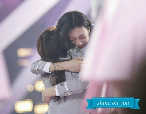 [프로듀스101] 4달전 서로의 외모 갖고 얘기하던 두 99년생 절친 | 인스티즈