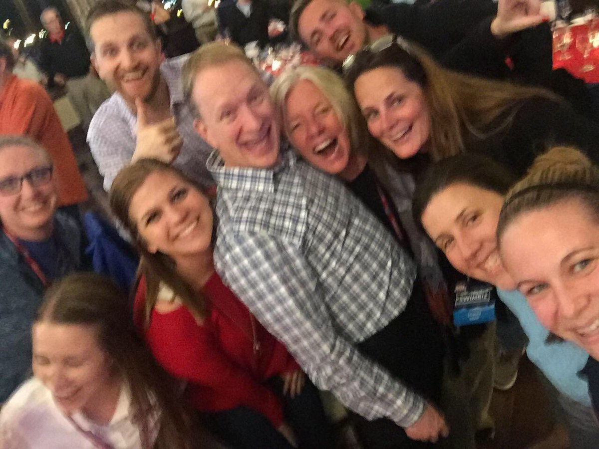 SwimGSA's tweet photo. @staceydoylehepp @_KatieWillis @okswim_k @samanthaek @swimMARS @SplashleyCox @kmsc #SwimBiz #funnesttable https://t.co/8dTik5xt8A
