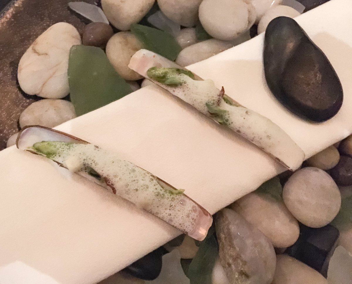 SparrowCoffee's tweet photo. I'm told by my Argentinean dinner parter that the chimichurri (razor clam) @Acadia_Chicago is spot on. I concur. https://t.co/4av8yBx93i