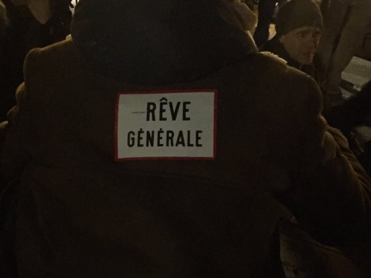 RemyBuisine's tweet photo. Mon ressenti après 5H sur la place de la République :

"Comme le début de quelque chose..."

#32mars https://t.co/eM8q0wyvAp