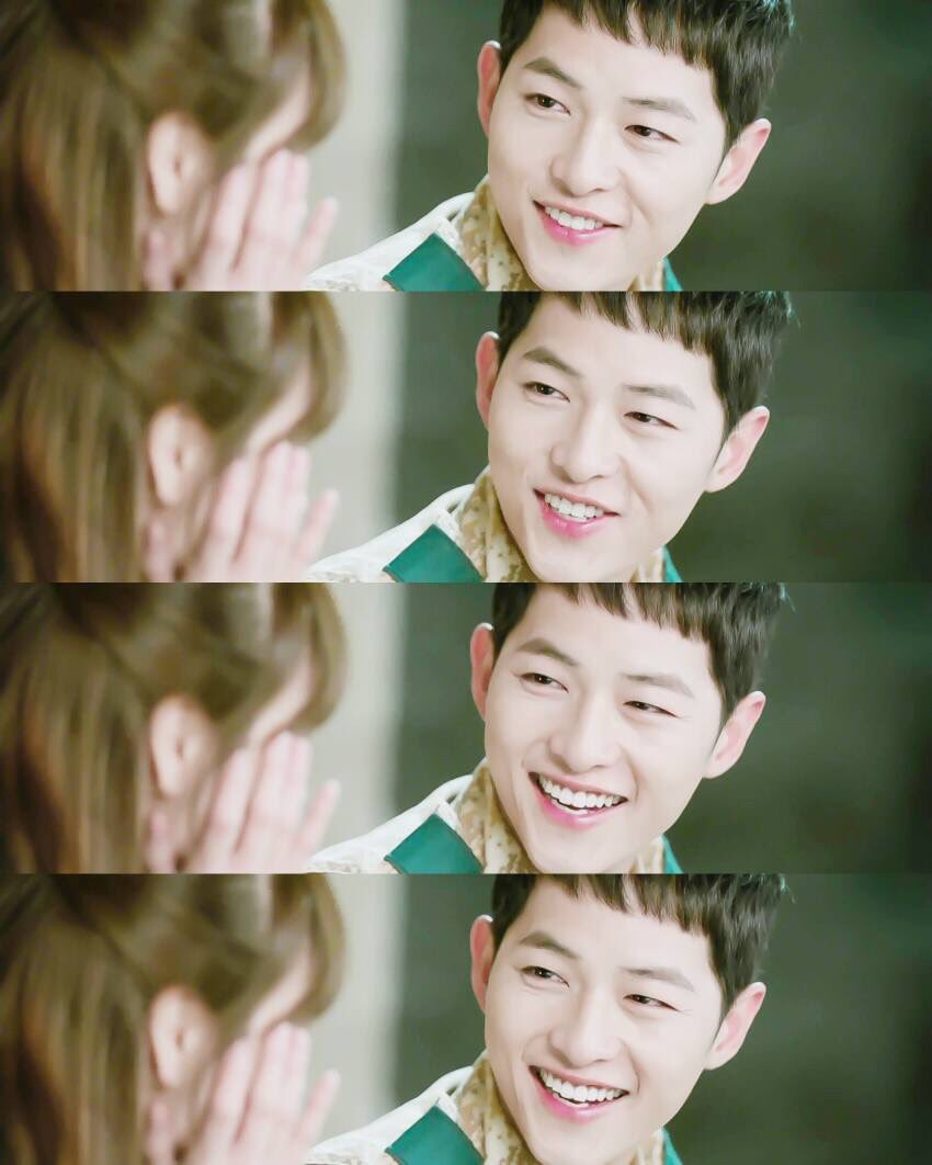 SongJoong_ki_b's tweet photo. 😊 https://t.co/94sM3yEcC3