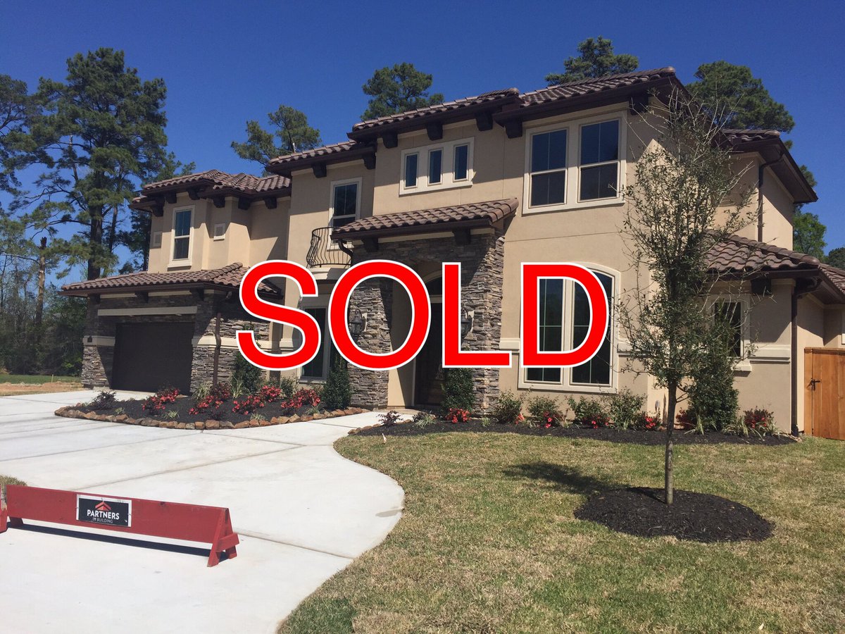WendyAhmad's tweet photo. Sold! #realestate #partnersinbuilding #lapeerteam https://t.co/a3HwEGBKLV
