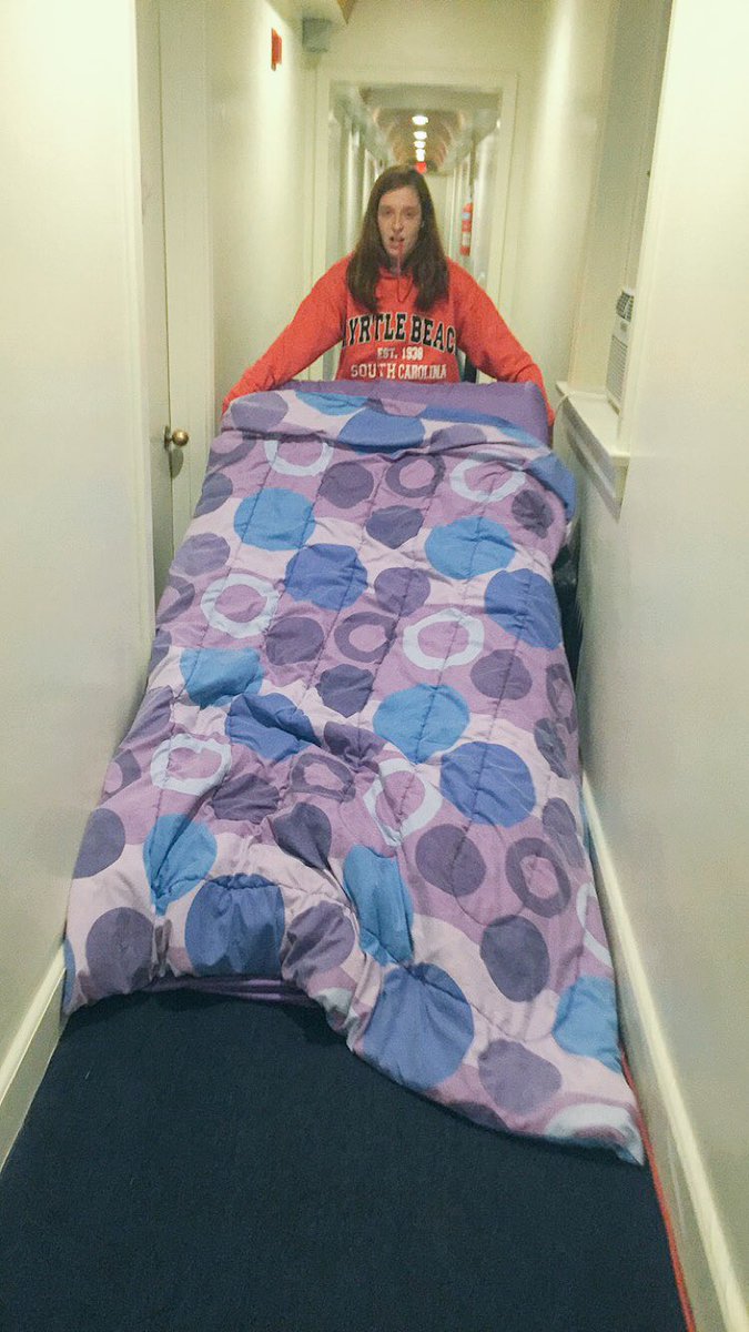 _michellejoness's tweet photo. moved my roommates entire room into the hallway in retaliation 2her lame ass attempt at pranking me #Aprilfoolsbitch https://t.co/g77lFcOsS2