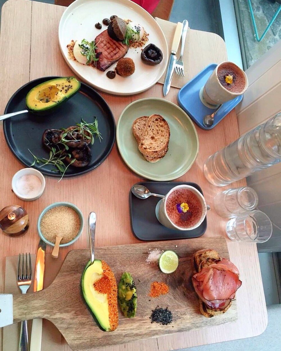 eltsyrktfig's tweet photo. Healthy brunch 🍞☕️🍋🌶 https://t.co/CBUa7KqYcZ