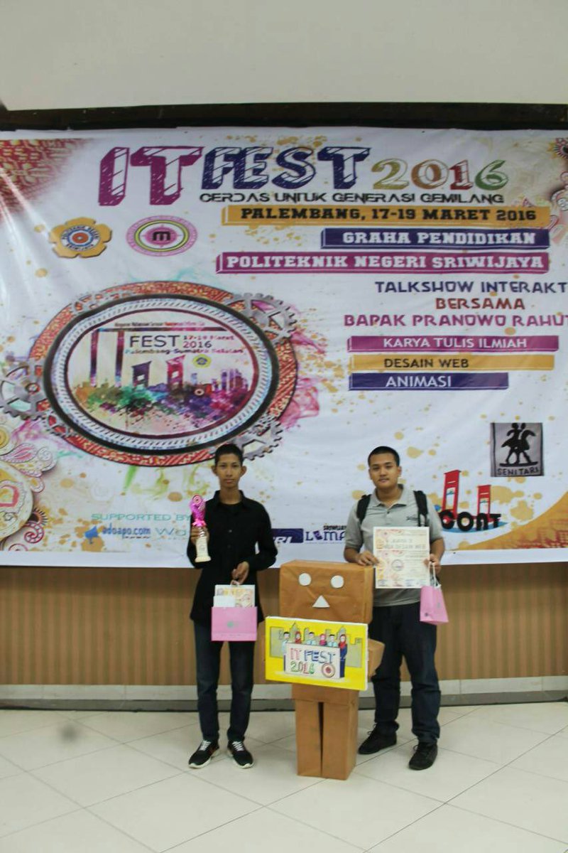 2 siswa juara di poltek