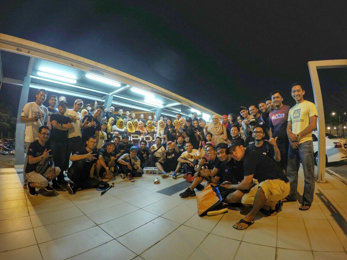 PandaBusters's tweet photo. LepakingWithOtai2GoproJB.
#GoproJB #GPJB #unitethenations https://t.co/UNtyWx9yF5