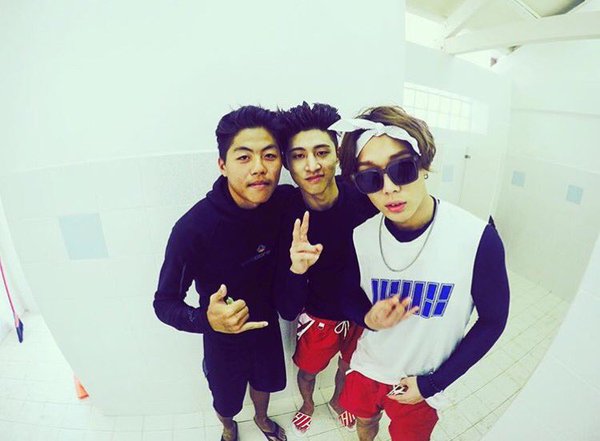 juragankpop's tweet photo. [IG] Brian Lee instagram update with Bobby &amp; Hanbin at Saipan
#iKON
https://t.co/j7MQtZZh8Z https://t.co/NVrie97p6V