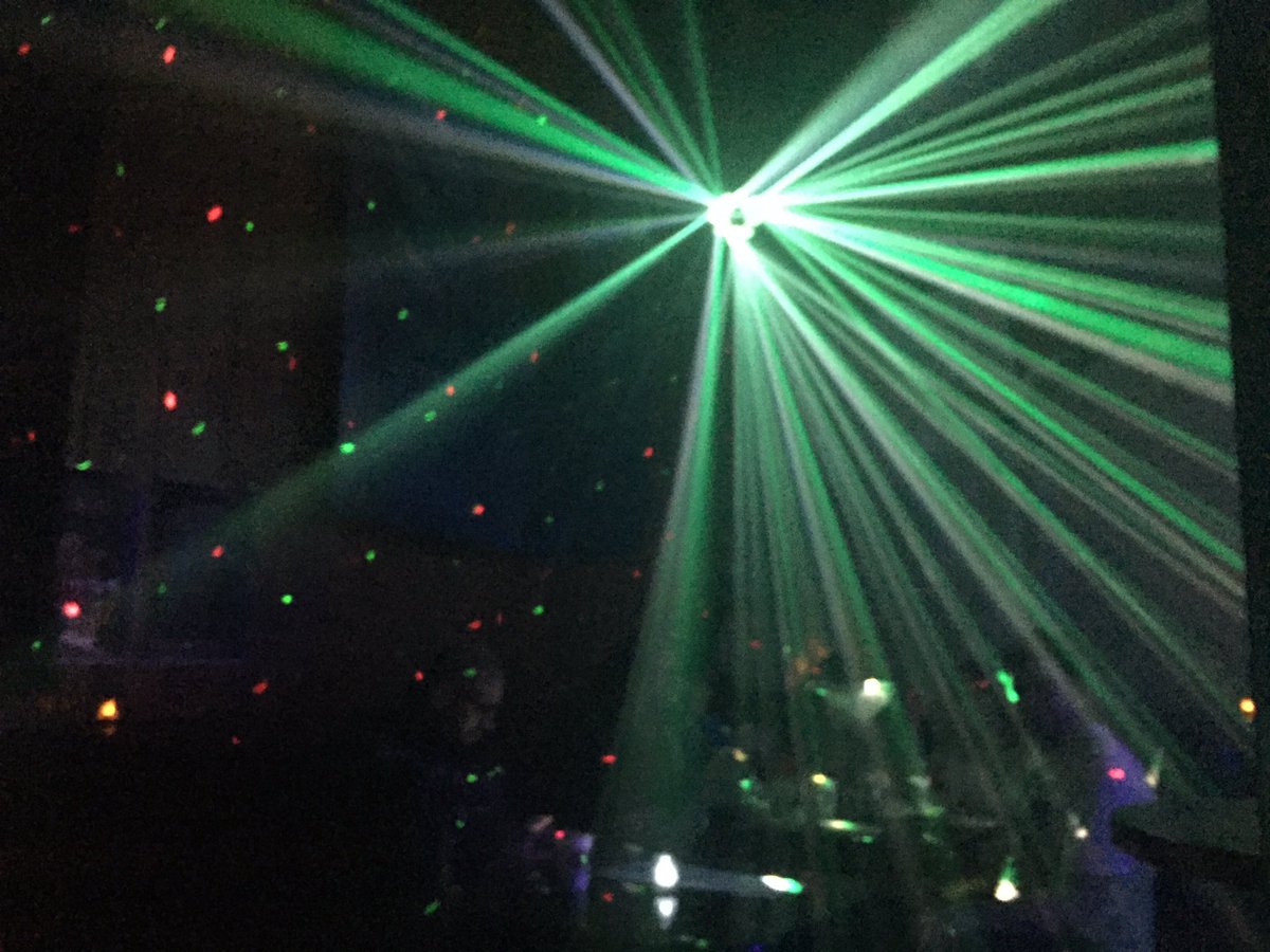 thaclublife's tweet photo. RT @loudnbrown: #vapenation #clublife #tiesto #gotleche #TeamSoloMid https://t.co/ttXyQ5rRGU