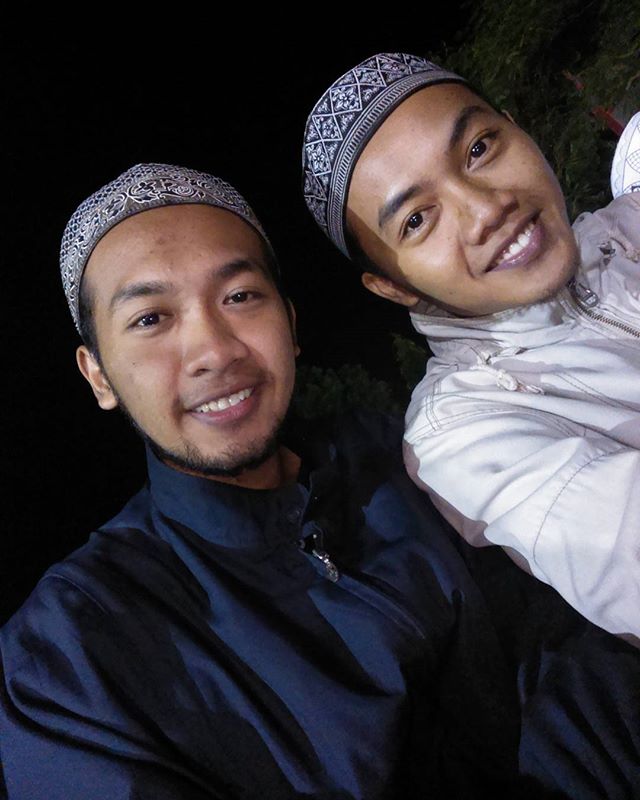 WartaNU's tweet photo. Pengajian semalam :) #onefingermovement #staytech #darussalam #islamnusantaraโฆ https://t.co/EHFhyIxegE https://t.co/Up4ntSpDsr