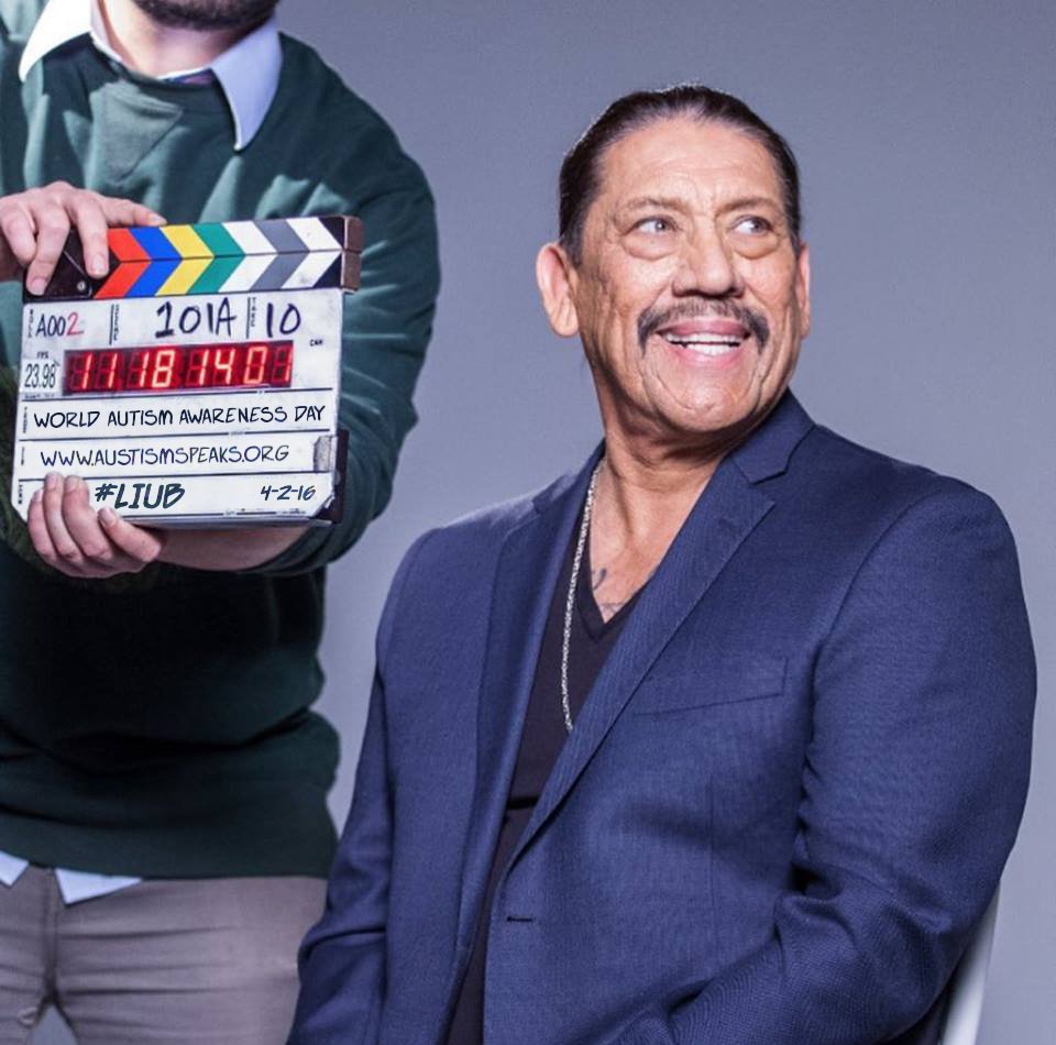 Today I'm wearing blue in honor of World Autism Awareness Day. Help spread #AutismAwareness! #LIUB @autismspeaks https://t.co/BCS0USPCD4