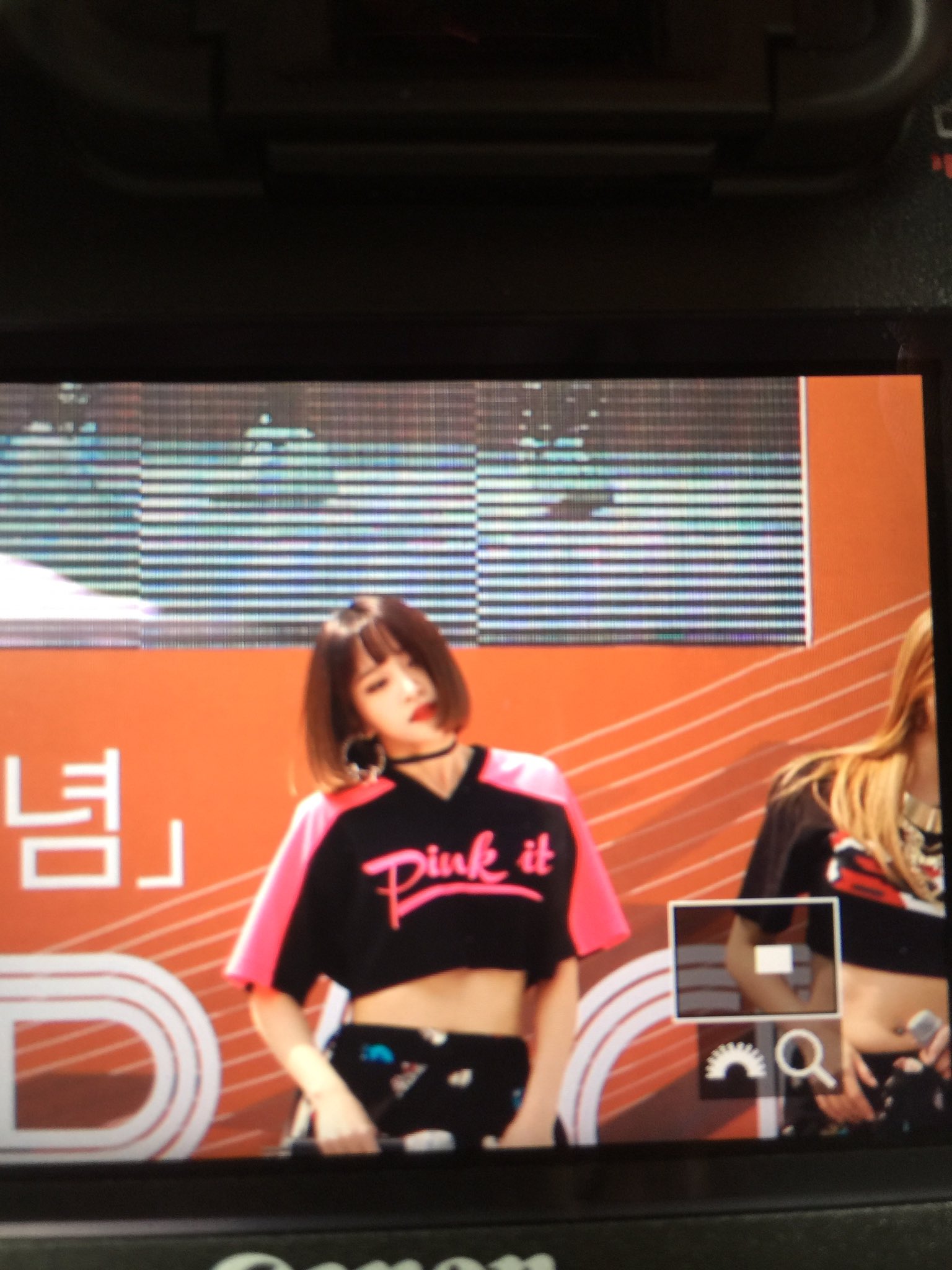 CfAkh0JUIAAirJj.jpg:large