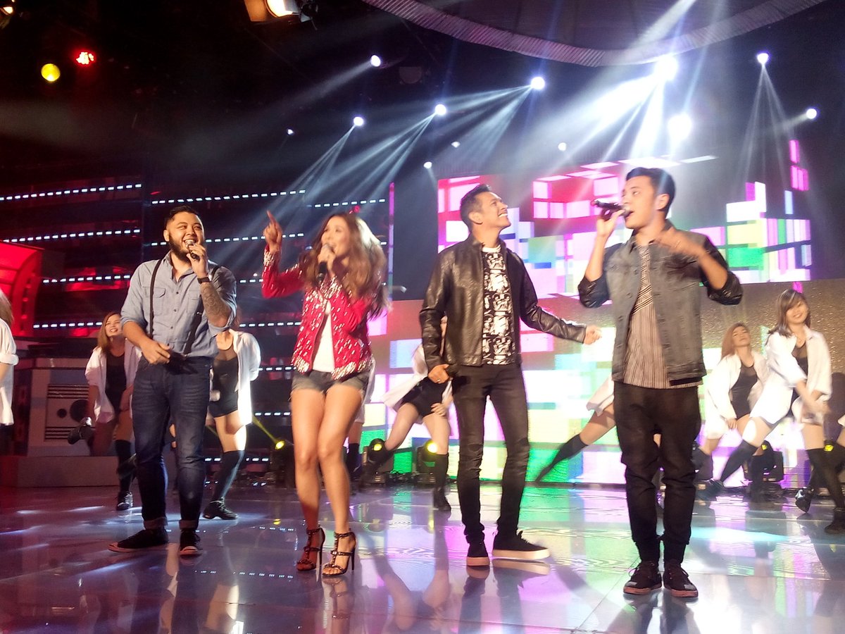 itsShowtimeNa tweet picture