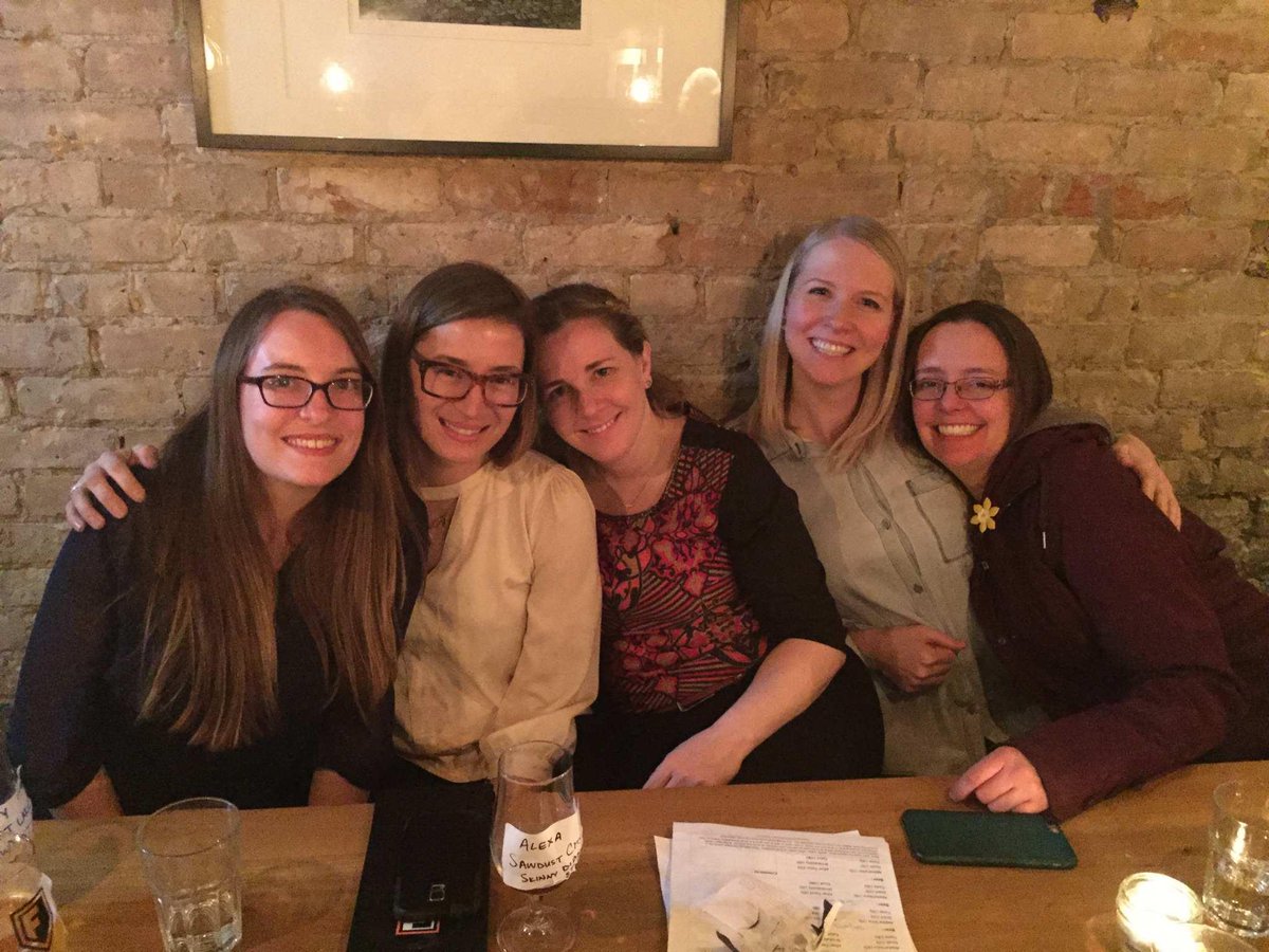 susandrodge's tweet photo. My beer soul mates @HoppyBitches @robotrex @annyeleni @Amanda_Boyden @selinayoung https://t.co/12NtGz51gB