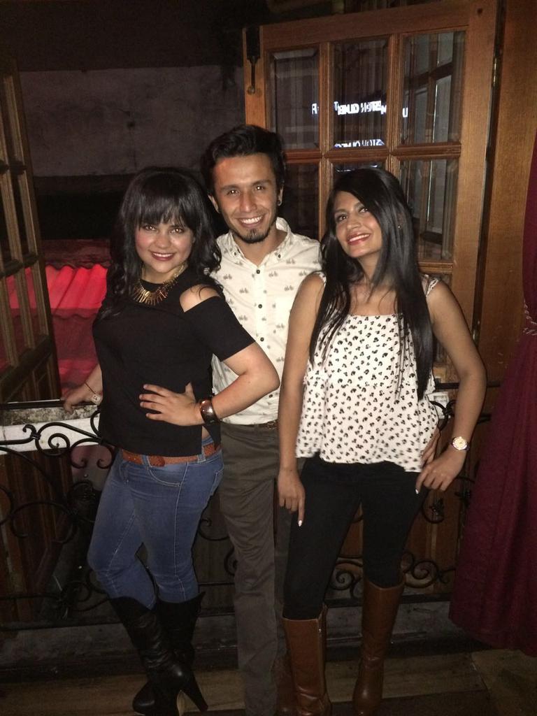 a_ver_mona's tweet image. #fiestonolmeca @elcandelario