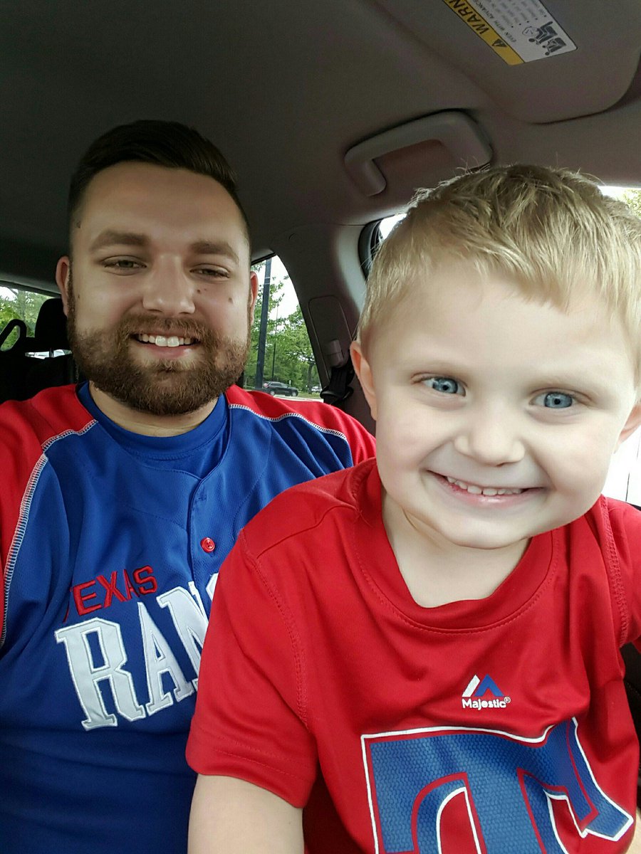 AMCastetter's tweet photo. My guys are so handsome! 💙 https://t.co/H8406mkJ2Y