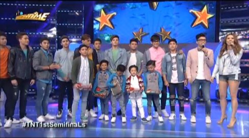 HTPaparazziOFC's tweet photo. The Kilig Ambassadors with The Gigil Ambassadors ng @itsShowtimena! Ang gagwapo at cute! ©

#TNT1stSemiFinaLs https://t.co/ws2fSNuI9i