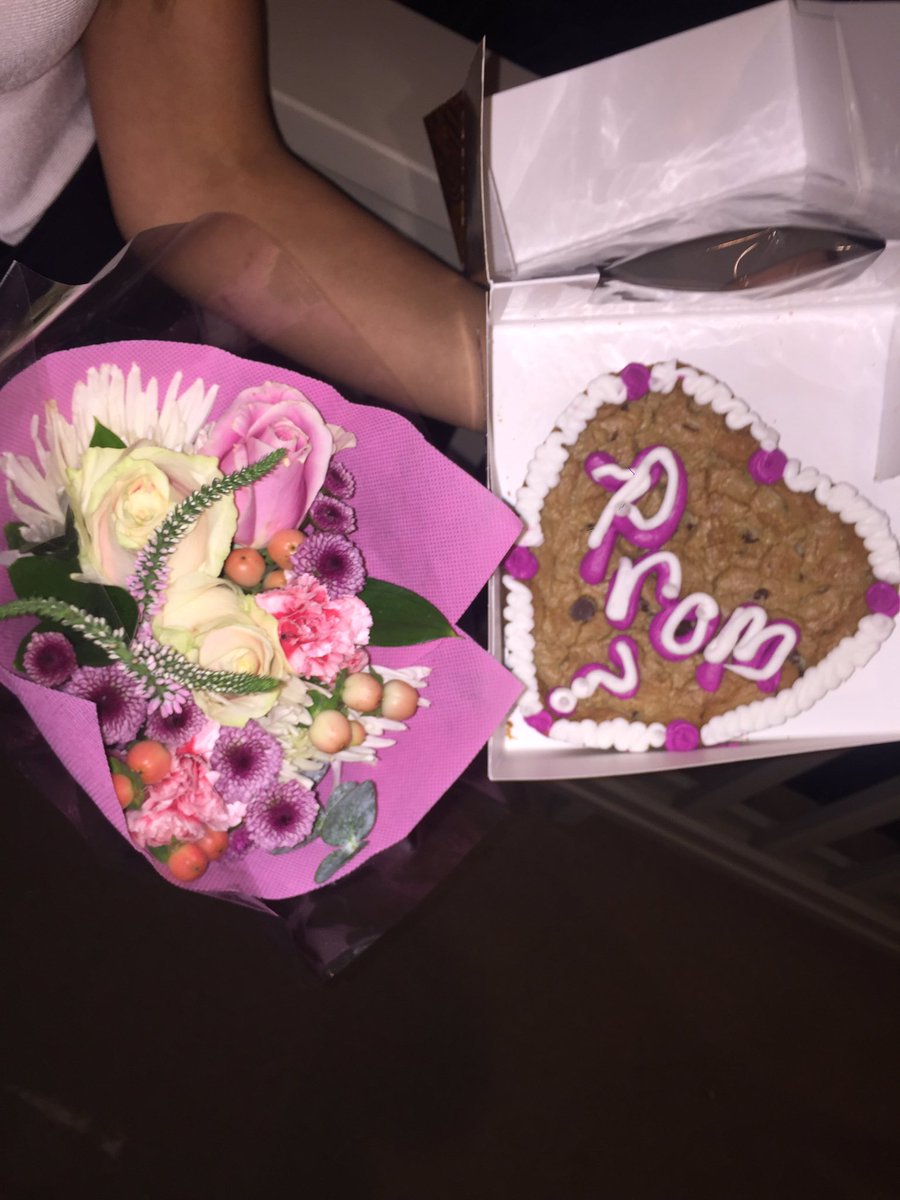 kendallgrow's tweet photo. can't wait for prom with this one 💘💘 https://t.co/km02V7tchy