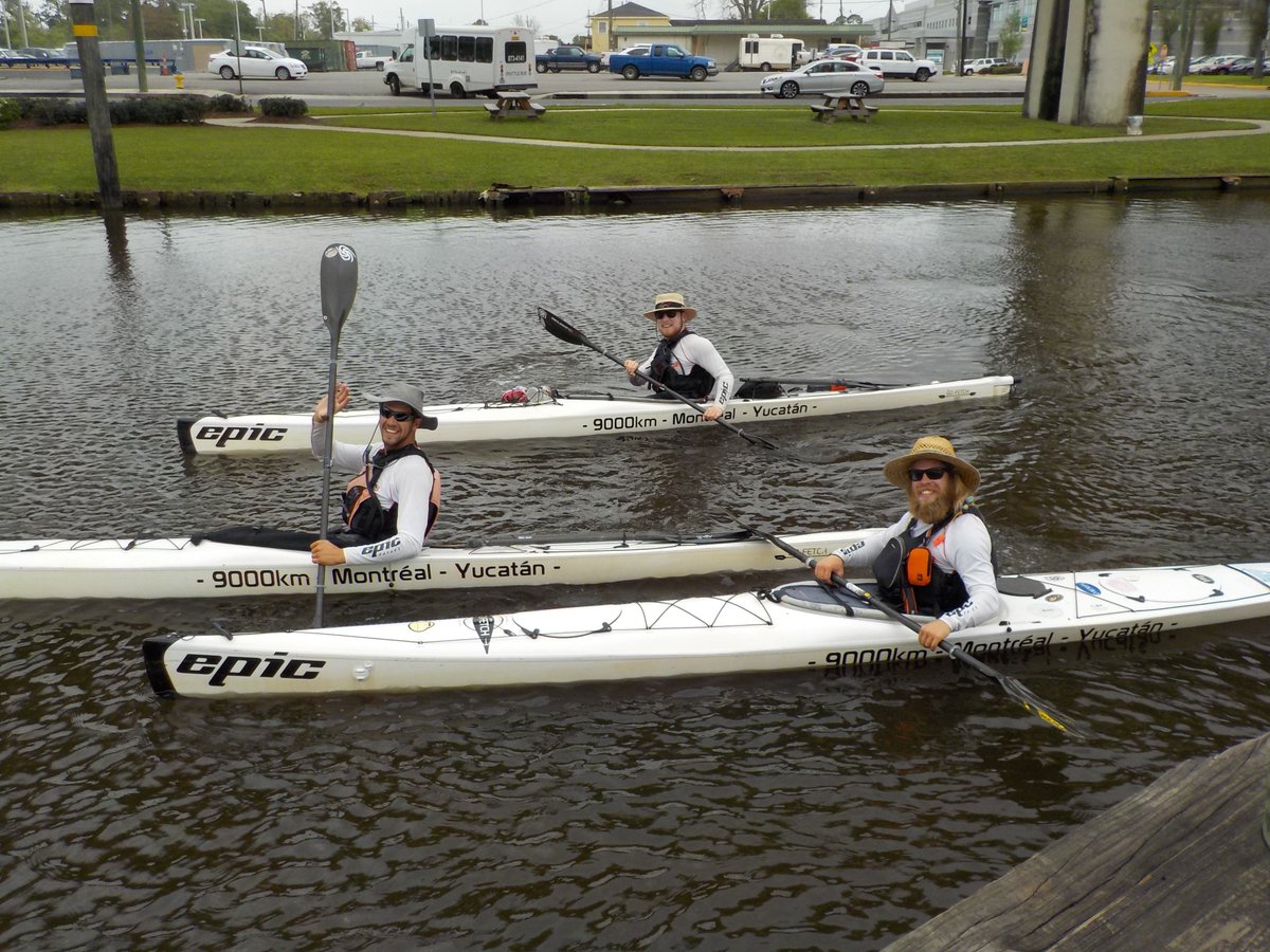 HoumaToday's tweet image. 3 kayakers frm #Montreal to #Mexico stopped in the heart of #Houma this week. Read more bit.ly/1X5goex -MS