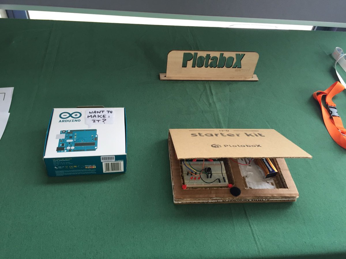 MakerNews_'s tweet image. #arduinodaytf2016 La de cosas que estamos viendo! @MakersTenerife @Karther_Tienda @SocialMakers_tf @iesgeneto