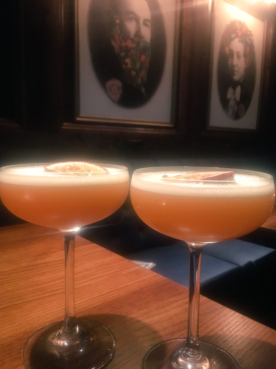 Had a fun evening of cocktails &amp; pizza <a href="/escapologistbar/">The Escapologist</a>'s opening last night!🍹🍕 Thanks @KieronB_Esquire!