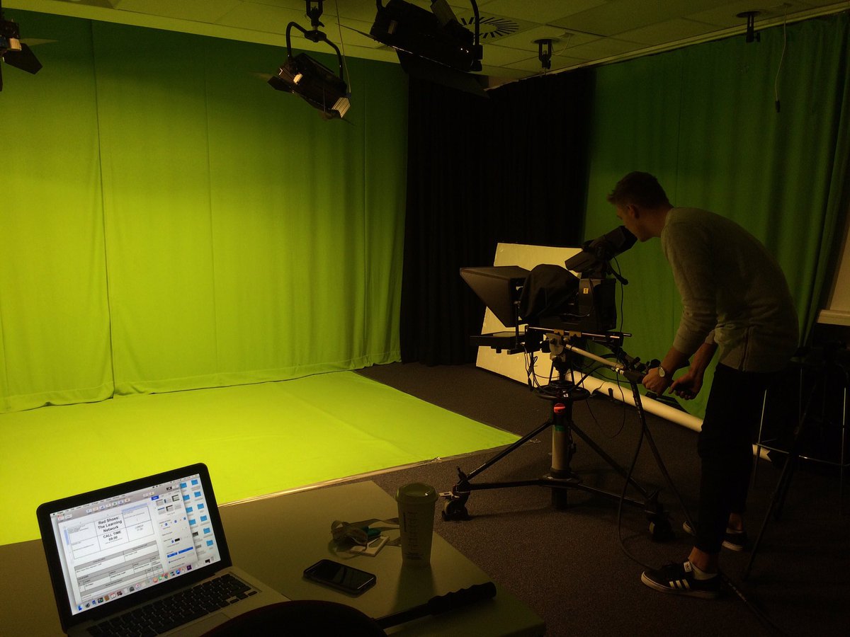 papichulo_prod's tweet photo. Today we are filming for Red Shoes: The Learning Network - working with the little ones should be fun! 👨‍👩‍👦‍👦 https://t.co/dbOI7s7iLg