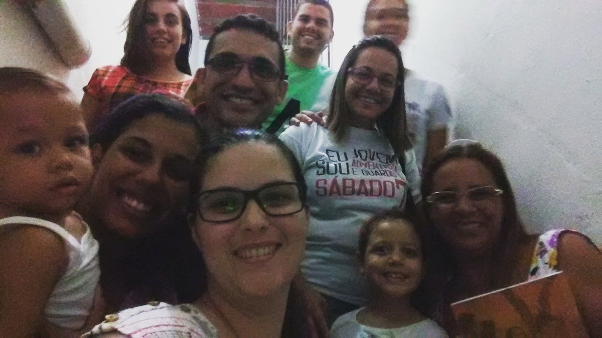 LaraQueiroz_AS's tweet photo. #PGMyStyle #jovensadv  
#iasdmaranguape 
Um novo jeito de viver em comunidade!
Missão Resgate! Salvar os perdidos! https://t.co/xoZt7YAUXL