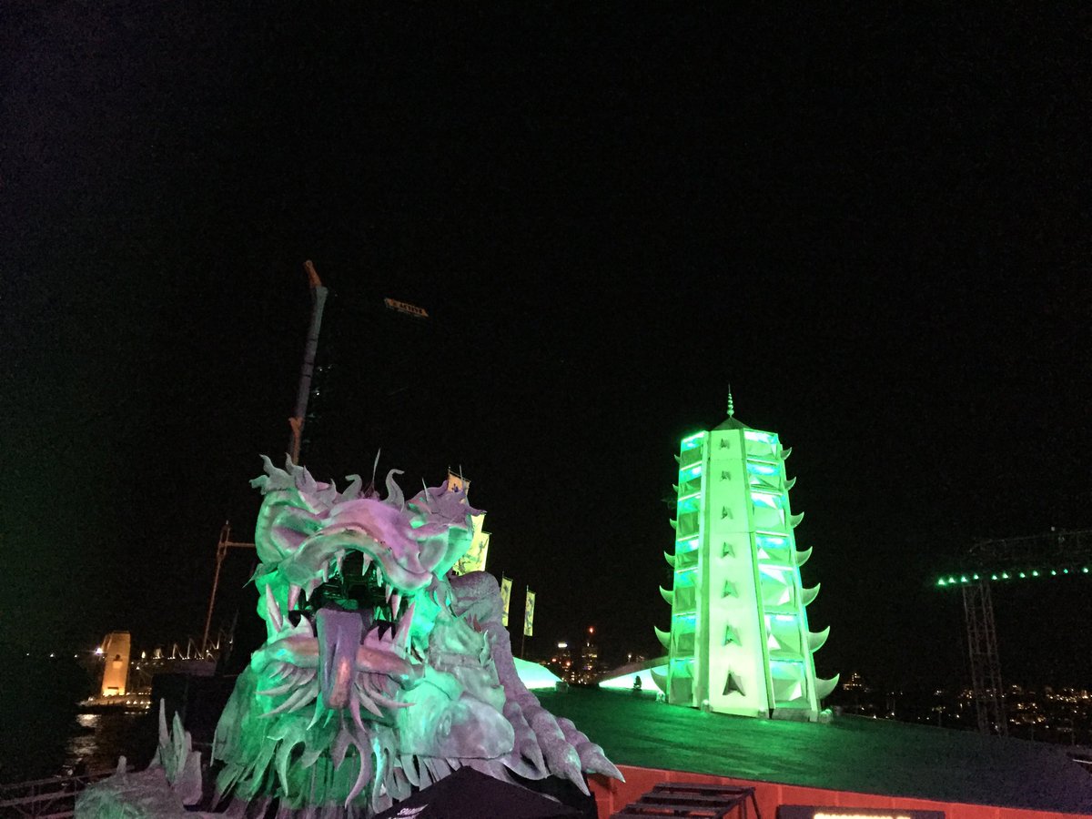JohnBoyages's tweet photo. At Turandot #operaharbour with Dianne and friends and champagne https://t.co/9aI3ztJaKx