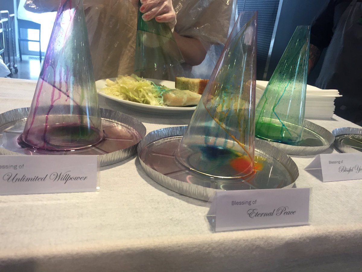 JolijnvSleeuwen's tweet photo. Dining experience 2.0. Blessed with 'unlimited willpower'. #sider2016 https://t.co/OzkMIu6CTT