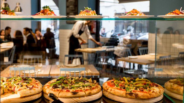 PICSAPizzeria's tweet photo. Picsa #Valencia, novedad #gastro de la semana en @larazon_es. #PicsaRocks 🍕🍕🍕 
https://t.co/JPbZJKkjCd https://t.co/yWPltBf67o