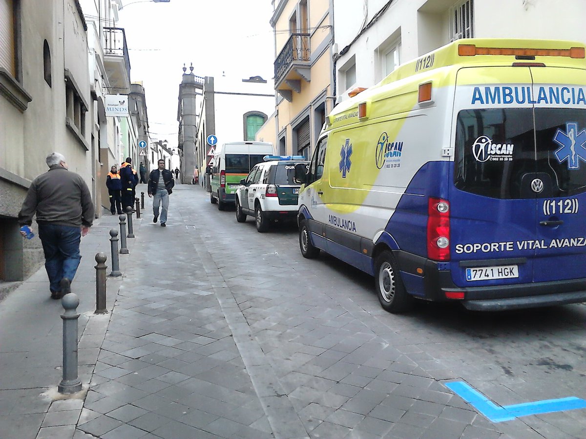 PCARUCAS's tweet photo. #Enorte16 Efectivos @PCARUCAS #PcValleseco @Iscan_servicios @policiacanaria #Pl #Gc da cobertura #FeriaEmpresarial https://t.co/yK2Dr5IpAn