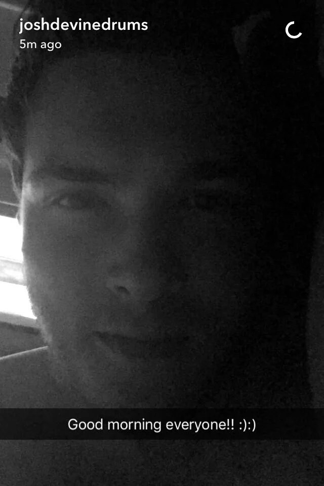 Planet1DNews's tweet photo. Josh subió esta foto a su Snapchat hace unos momentos.

-I🌸

#BestFanArmy #Directioners #iHeartAwards https://t.co/XtOdz0EvGd