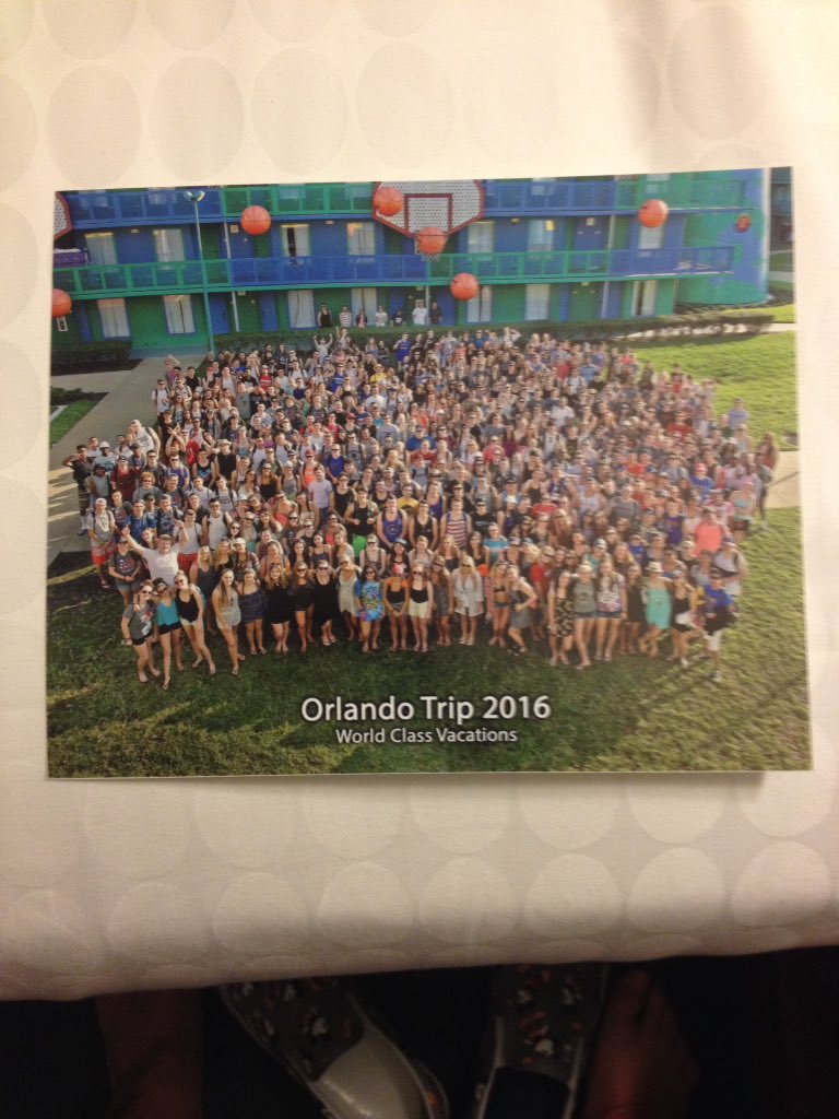 Disneytrip4me's tweet photo. TWP 2016!! Thank you for making my last trip a great one!love you all!@wths_class_2016 @SuperintendWTPS @TWPgym 😎😘❤️ https://t.co/XsaVKpljlX