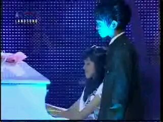 DuniaICIL's tweet photo. Gak bakal ada yg namanya sejarah duet luarbiasa kecuali ini :) #KangenICIL123 #GFICIL5adaAlumni  https://t.co/dlA6nY937O