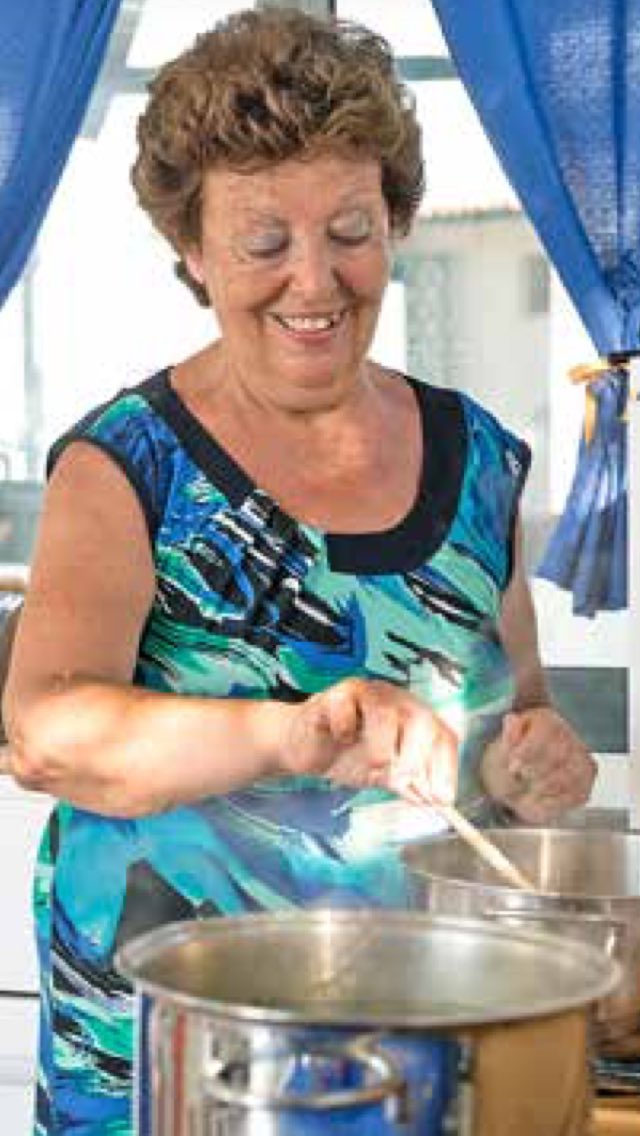 E fu così che anche la mamma di <a href="/streatpalermo/">Streaty</a> diventó famosa con le sue sarde a beccafico saison.ch/it/la-rivista/…