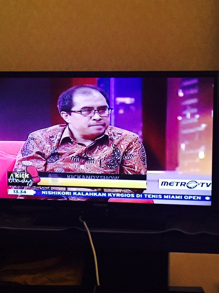 Buat seluruh masyarakat indonesia wajib nonton karna baik buat kebaikan kita ke depan #acarakerenmetrotv