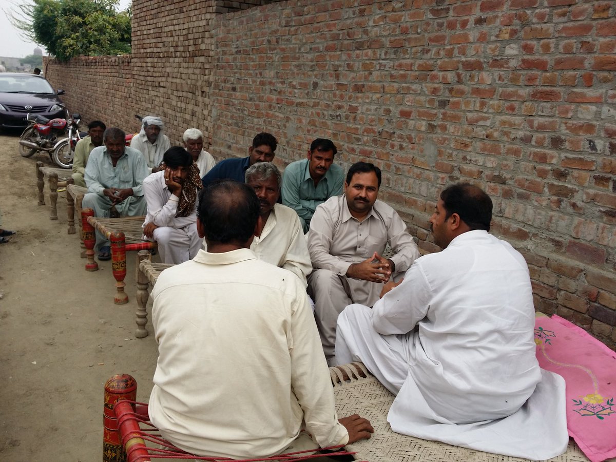 ShahbazKasana's tweet photo. @TeamShafqat Village to village campaign for @Shafqat_Mahmood by his team in Faisalabad https://t.co/lxedMhTJZd