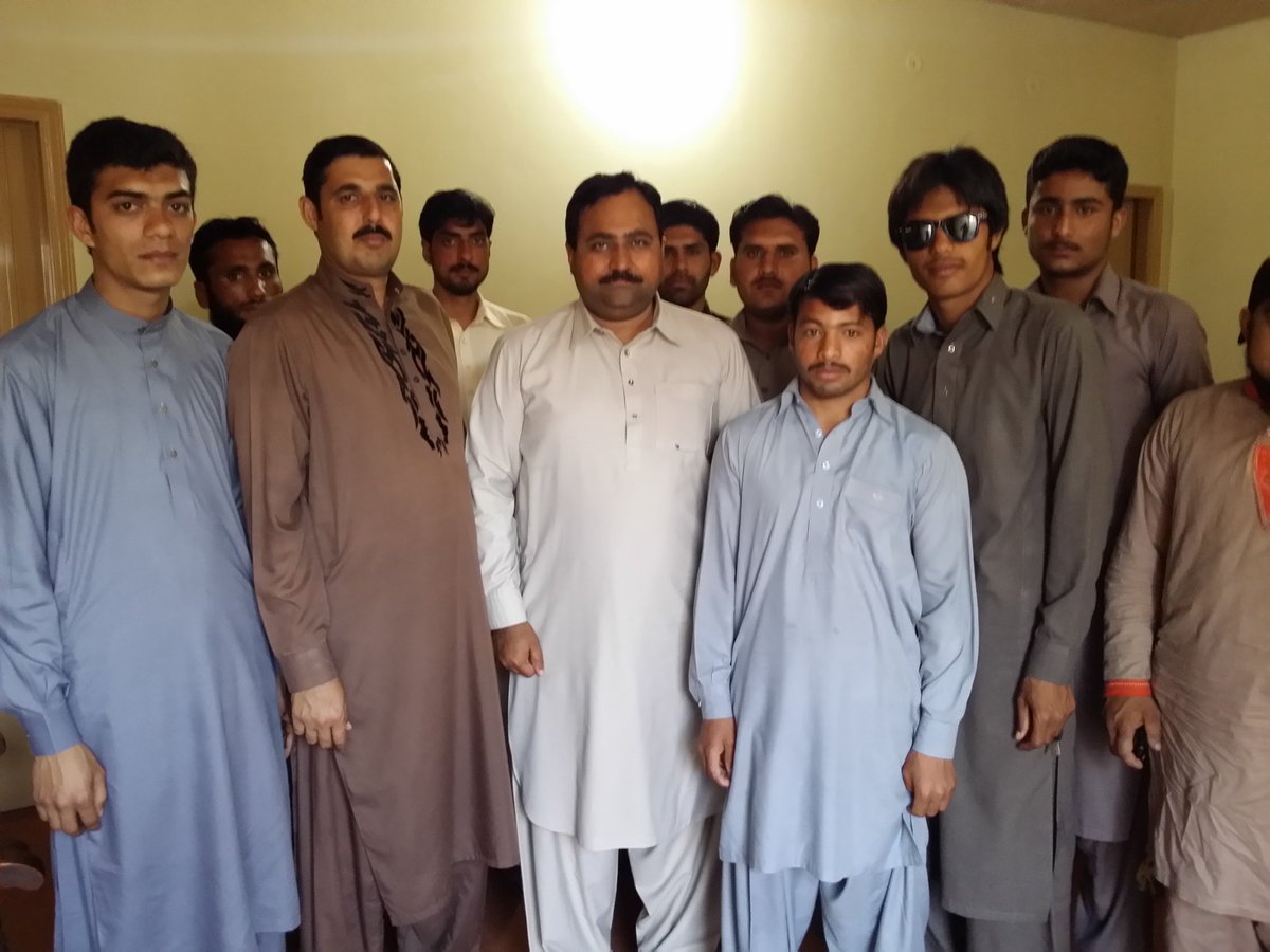 ShahbazKasana's tweet photo. @TeamShafqat Village to village campaign for @Shafqat_Mahmood by his team in Faisalabad https://t.co/lxedMhTJZd