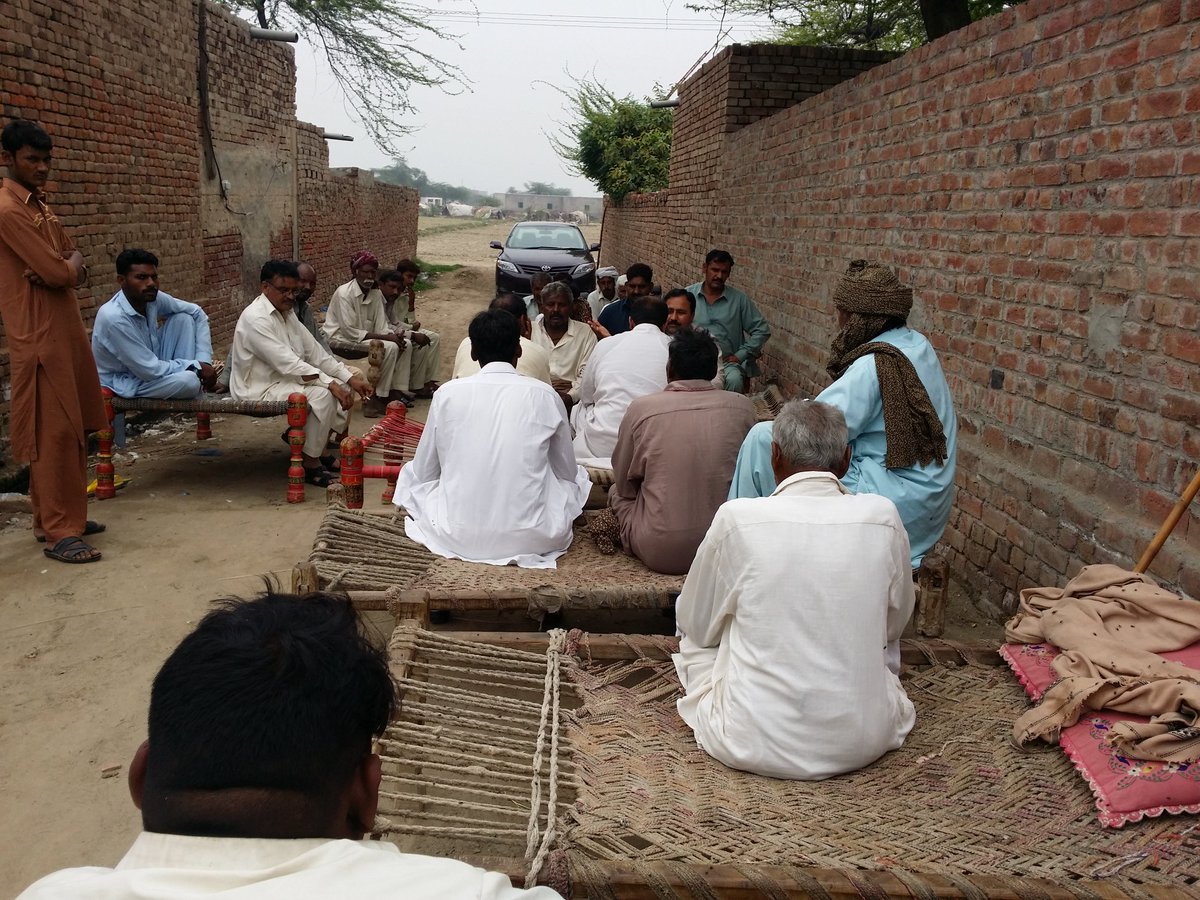 ShahbazKasana's tweet photo. @TeamShafqat Village to village campaign for @Shafqat_Mahmood by his team in Faisalabad https://t.co/lxedMhTJZd