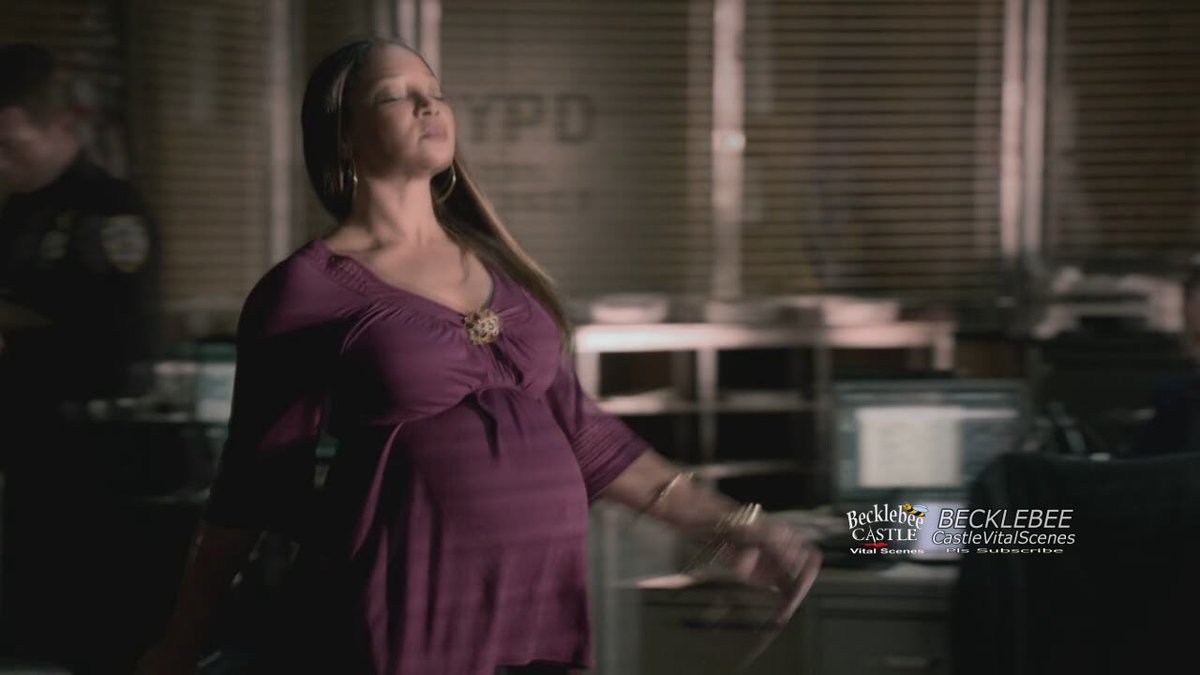 leingh's tweet photo. #RememberWhenCastle Lanie was pregnant. 👶👶👶👶 https://t.co/0i21vfGcdx