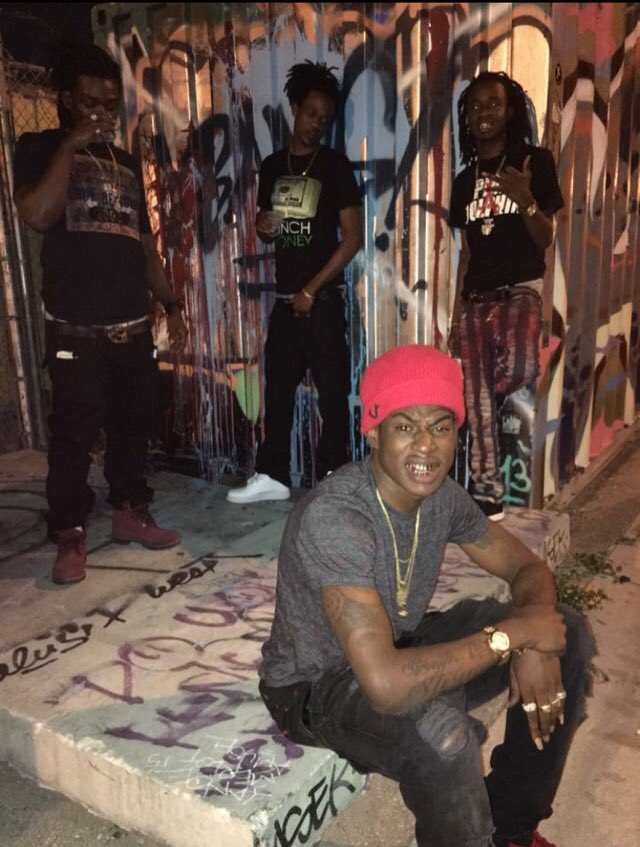 LongLiveTet's tweet photo. #Noblockshit https://t.co/xhZSVdAi2l