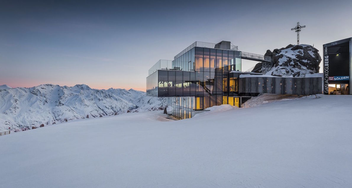 LiveShareTravel's tweet image. City stay or mountain retreat? Choose your favourite way to enjoy Austria: ow.ly/ZfOym #12hotels