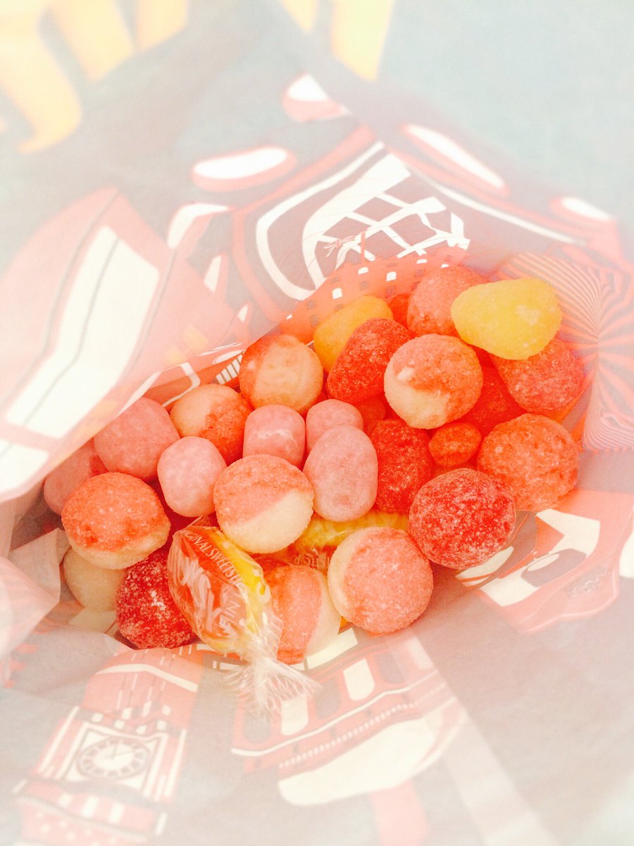 bunniebuzz's tweet photo. #sweeties #toomuchsugar #thiswilllastforever #pink #HardysSweets 🍭🍬🍥🍓🍇 https://t.co/34B5rdCi5m