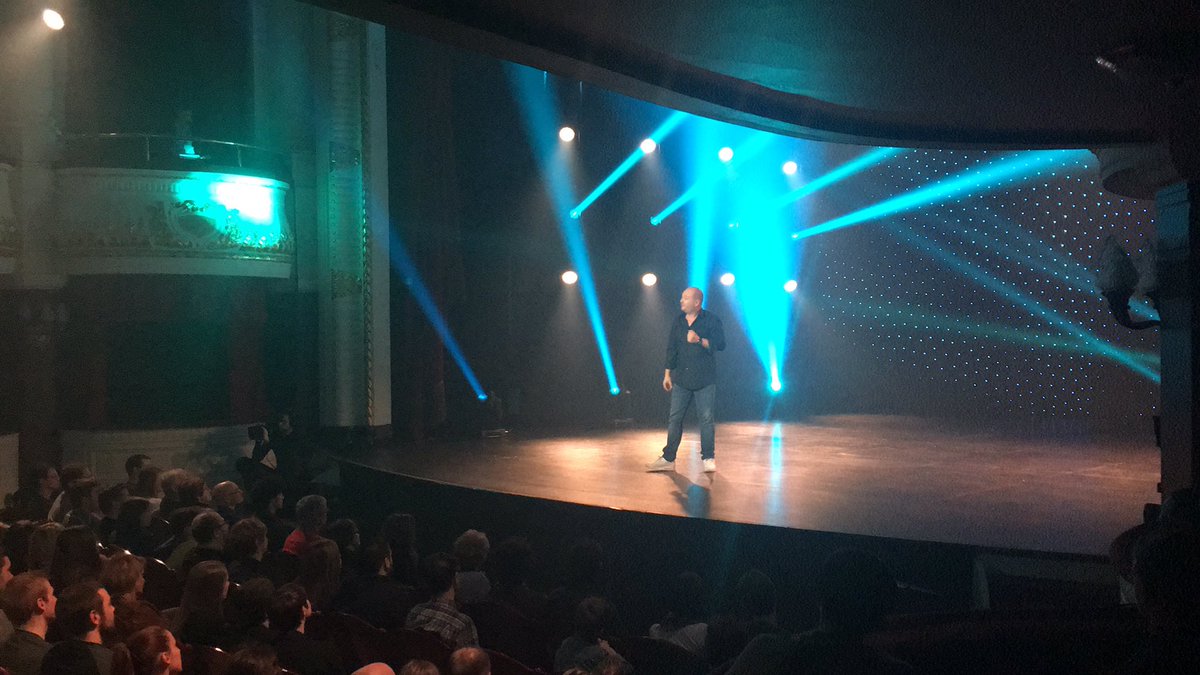 cauetofficiel's tweet photo. Bientôt sur #laUne !! Merci l accueil encore une fois la Belgique . Hâte de revenir #merci #signeTaloche https://t.co/PQsn2ZorEs