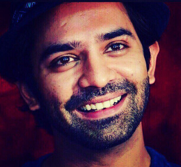 dishaaamoon's tweet photo. #goodmorning #goodafternoon ☀️🍒☀️🌹☀
️ @BarunSobtiSays @TeamSarun @BarunSobtiPage @Arshisarunfan @SARUN_FANCLUB https://t.co/7UAssVYEMj